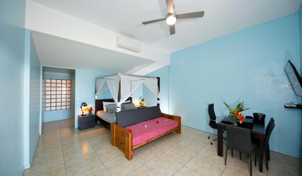 Hostel Retreat Seaside Port Vila Exterior foto