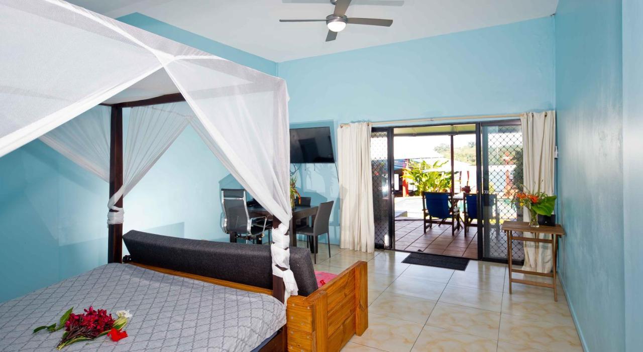 Hostel Retreat Seaside Port Vila Exterior foto